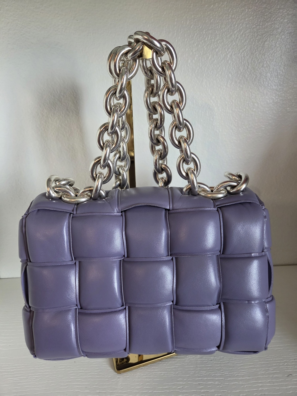 Bottega VenetaLambskin Maxi Intrecciato Padded Chain Cassette Crossbody Bag Lave